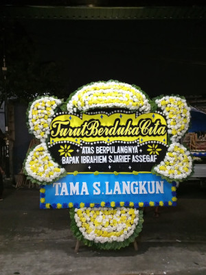 Papan Bunga Duka di Pangampelan